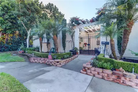 2063 Via Mariposa E #A, Laguna Woods, CA 92637
