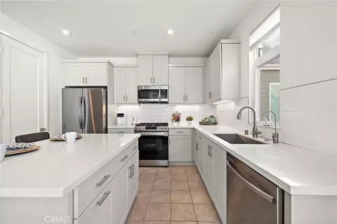Kitchen - 230 Abacus, Irvine, CA 92618 photo 3 of 4