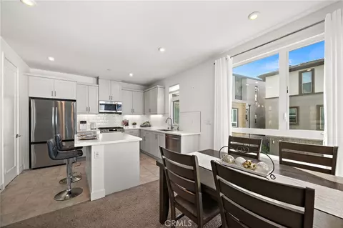 Dining - 230 Abacus, Irvine, CA 92618 photo 1 of 2