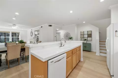 Kitchen - 7 Cabazon, Irvine, CA 92602 photo 2 of 3