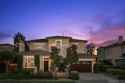 22801 Maiden Ln, Mission Viejo, CA 92692