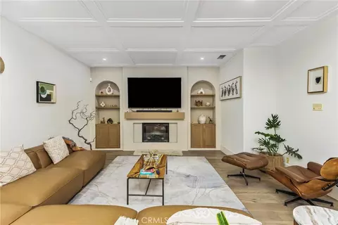 Living - 408 Edgemont Dr, Redlands, CA 92373 photo 2 of 4