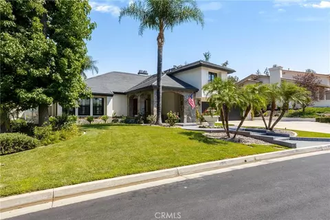 Exterior - 408 Edgemont Dr, Redlands, CA 92373 photo 4 of 12