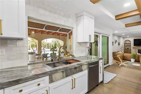 Kitchen - 408 Edgemont Dr, Redlands, CA 92373 photo 3 of 6