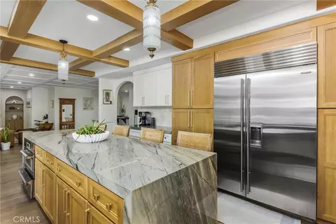 Kitchen - 408 Edgemont Dr, Redlands, CA 92373 photo 4 of 6