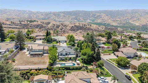 View/Area - 408 Edgemont Dr, Redlands, CA 92373 photo 8 of 10