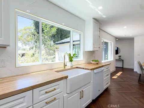 Kitchen - 527 N N Park, Orange, CA 92867 photo 2 of 5