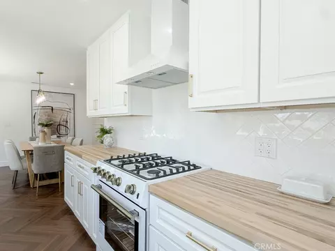 Kitchen - 527 N N Park, Orange, CA 92867 photo 3 of 5
