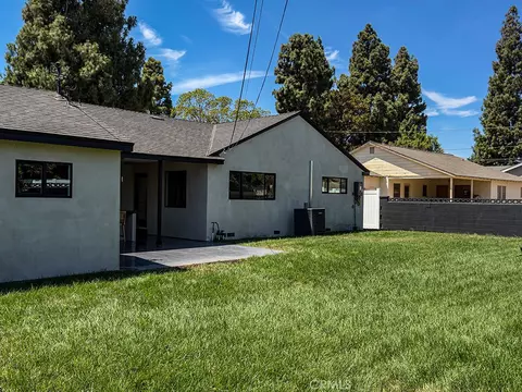 Exterior - 527 N N Park, Orange, CA 92867 photo 5 of 6