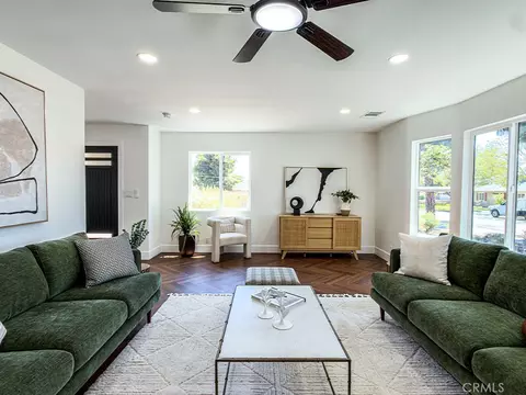 Living - 527 N N Park, Orange, CA 92867 photo 4 of 4