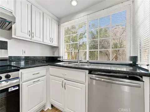 Kitchen - 330 W Devonshire Dr, Oxnard, CA 93030 photo 3 of 3