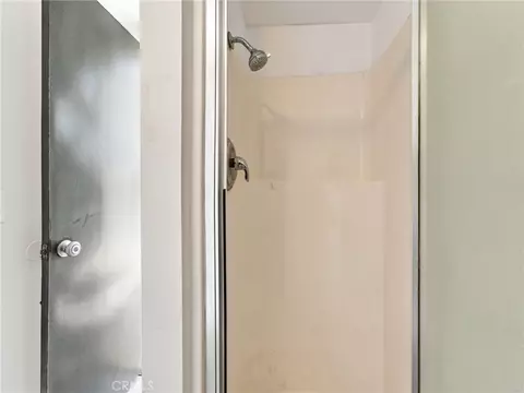 Bath - 330 W Devonshire Dr, Oxnard, CA 93030 photo 6 of 6