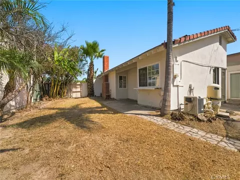 Exterior - 330 W Devonshire Dr, Oxnard, CA 93030 photo 4 of 7