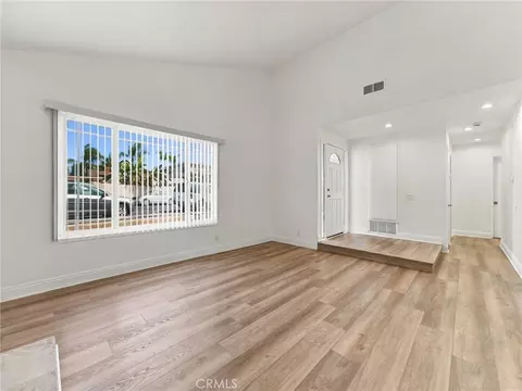 Living - 330 W Devonshire Dr, Oxnard, CA 93030 photo 4 of 5