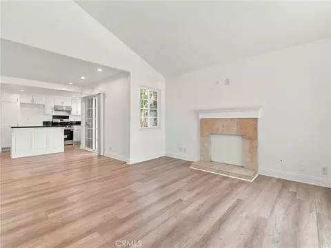 Living - 330 W Devonshire Dr, Oxnard, CA 93030 photo 3 of 5