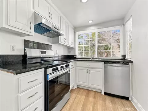 Kitchen - 330 W Devonshire Dr, Oxnard, CA 93030 photo 2 of 3