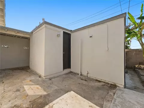 Exterior - 330 W Devonshire Dr, Oxnard, CA 93030 photo 6 of 7