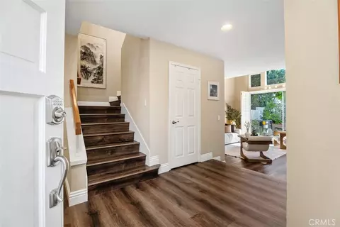Entry Way - 6 Seadrift #81, Irvine, CA 92604 photo 1 of 3
