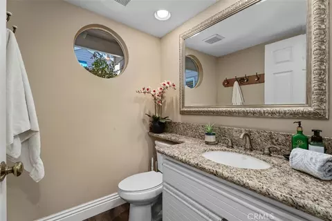 Bath - 6 Seadrift #81, Irvine, CA 92604 photo 1 of 4