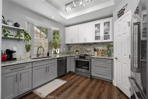 Kitchen - 6 Seadrift #81, Irvine, CA 92604 photo 1 of 2
