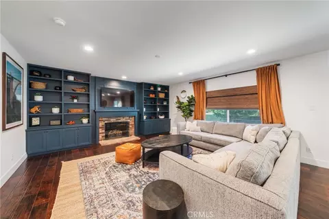 Living - 619 Drake, Fullerton, CA 92832 photo 4 of 5