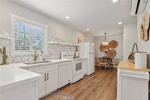 Kitchen - 5235 Border Ave, Joshua Tree, CA 92252 photo 1 of 3