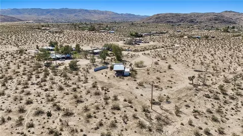 View/Area - 5235 Border Ave, Joshua Tree, CA 92252 photo 2 of 7