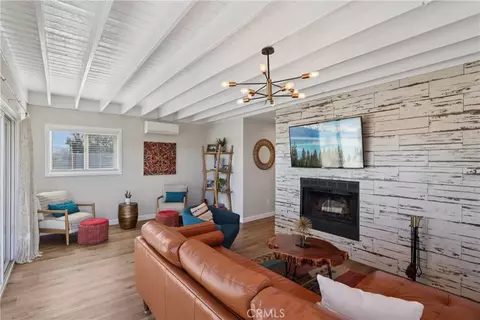 Living - 5235 Border Ave, Joshua Tree, CA 92252 photo 2 of 5
