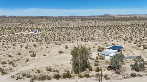 View/Area - 5235 Border Ave, Joshua Tree, CA 92252 photo 4 of 7