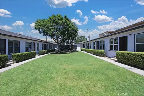 Exterior - 3245 E Wilton St, Long Beach, CA 90804 photo 5 of 7