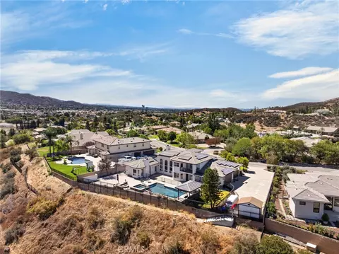 View/Area - 34830 Olive Tree, Yucaipa, CA 92399 photo 2 of 4