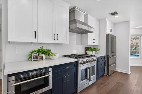 Kitchen - 34830 Olive Tree, Yucaipa, CA 92399 photo 2 of 6