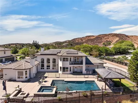 View/Area - 34830 Olive Tree, Yucaipa, CA 92399 photo 4 of 4