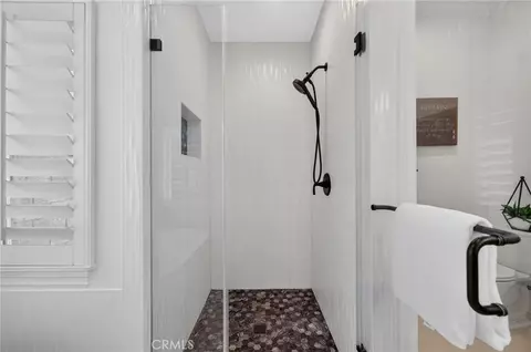 Bath - 34830 Olive Tree, Yucaipa, CA 92399 photo 4 of 9