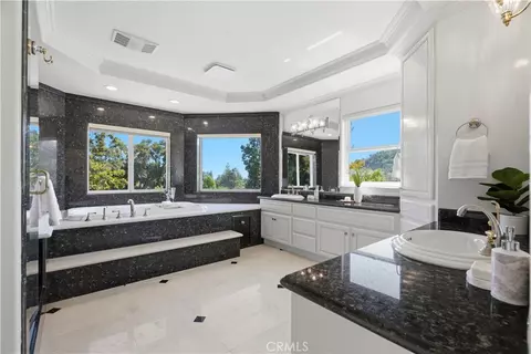 Bath - 10935 Miramonte, Cupertino, CA 95014 photo 4 of 7