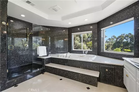 Bath - 10935 Miramonte, Cupertino, CA 95014 photo 5 of 7