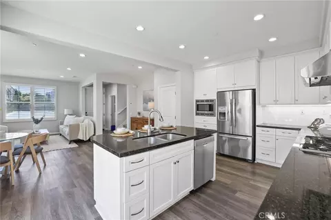 Kitchen - 71 Emerald Clover, Irvine, CA 92620 photo 4 of 4