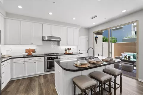 Kitchen - 71 Emerald Clover, Irvine, CA 92620 photo 2 of 4