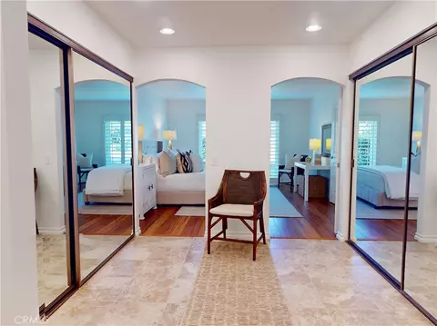 Entry Way - 6 Palos, Irvine, CA 92612 photo 2 of 3