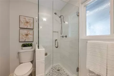 Bath - 116 E Hoover, Orange, CA 92867 photo 3 of 4