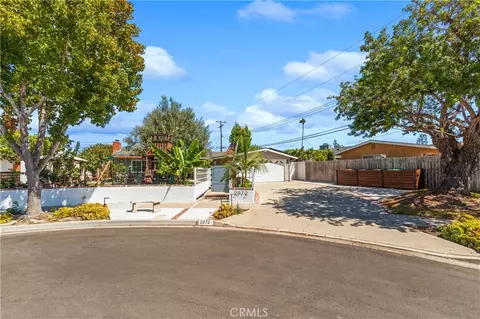 2972 Teakwood Pl, Costa Mesa, CA 92626