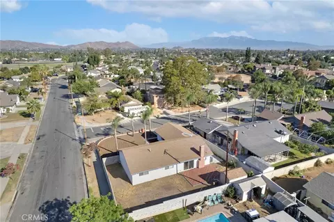View/Area - 10760 Starlight Ct, Riverside, CA 92505 photo 4 of 4