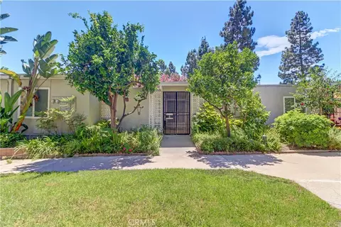 310 Avenida Castilla #D, Laguna Woods, CA 92637