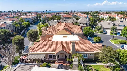 6062 Eaglecrest Dr, Huntington Beach, CA 92648