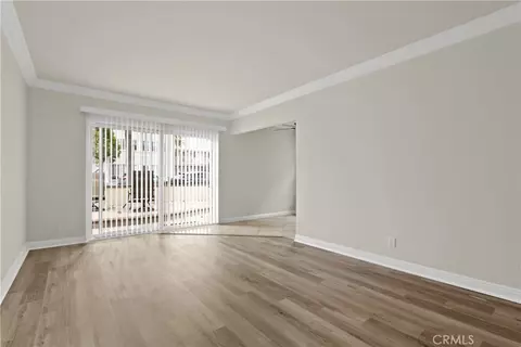 Living - 75 Glendora, Long Beach, CA 90803 photo 1 of 4