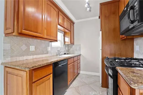 Kitchen - 75 Glendora, Long Beach, CA 90803 photo 1 of 1