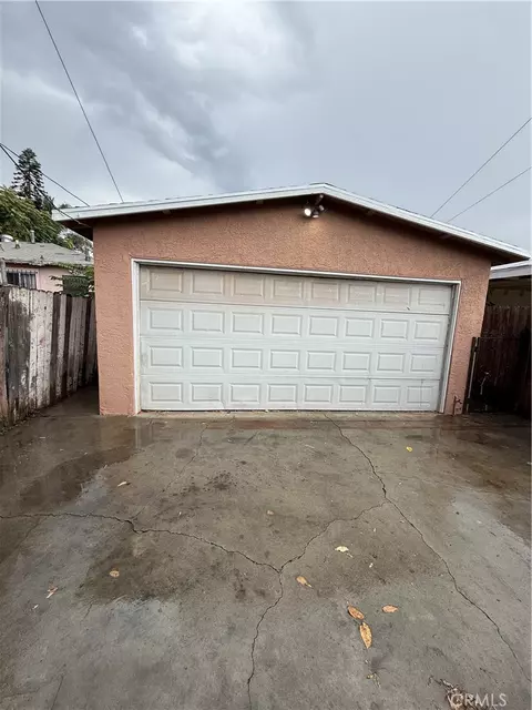 2410 E 115th, Los Angeles, CA 90059
