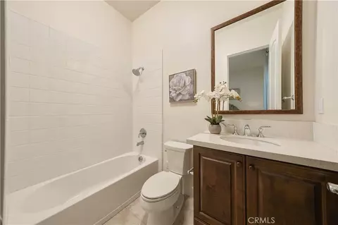 Bath - 53 Eider Run, Irvine, CA 92618 photo 4 of 7