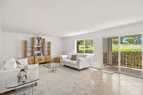 2389 Via Mariposa W #1E, Laguna Woods, CA 92637