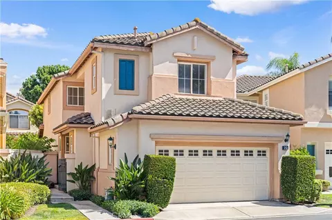 22 Santa Cruz Aisle, Irvine, CA 92606